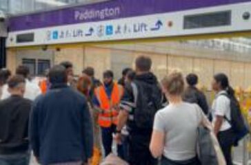 Power failure causes major disruption on London Underground