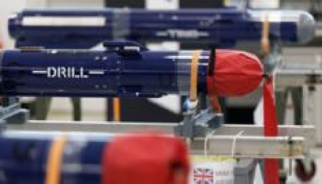 Defence review to send 'message to Moscow' – Healey