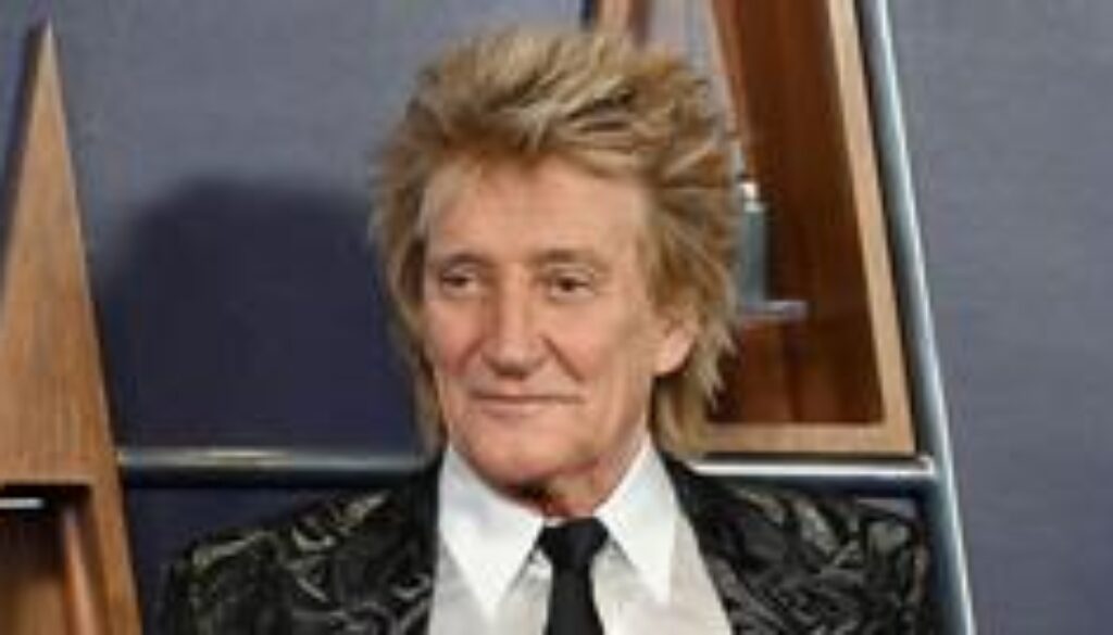 Rod Stewart cancels US gigs ahead of Glastonbury